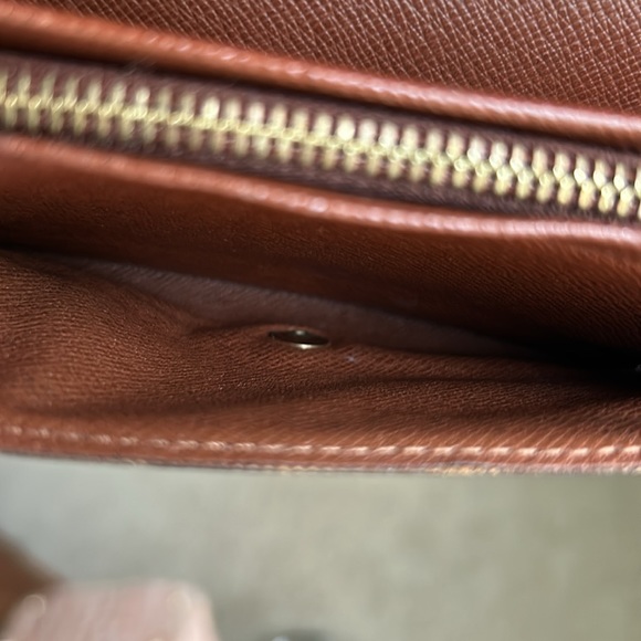 Louis Vuitton Monogram Wallet CA0050 GUC - Picture 9 of 14